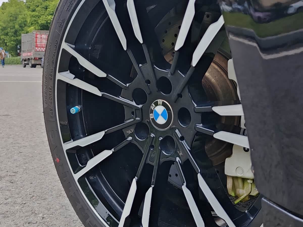 BMW 5 Series 2019 — Фото 9/18