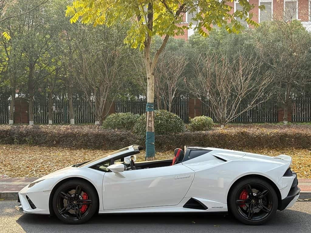 Lamborghini Huracán 2022 — Фото 4/11