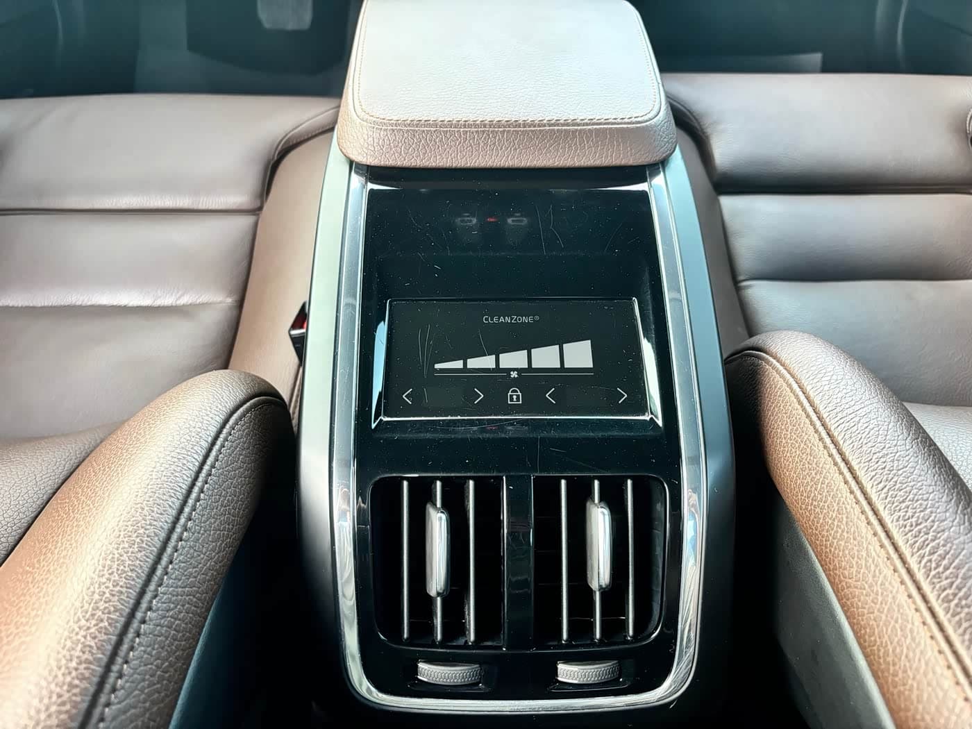 Volvo S90 2021 — Фото 13/20