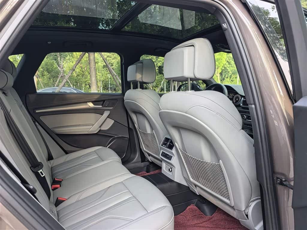 Audi Q5L 2023 — Фото 16/20