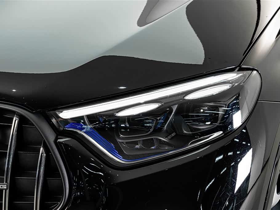 Mercedes-Benz GLC AMG 2025 — Фото 4/20