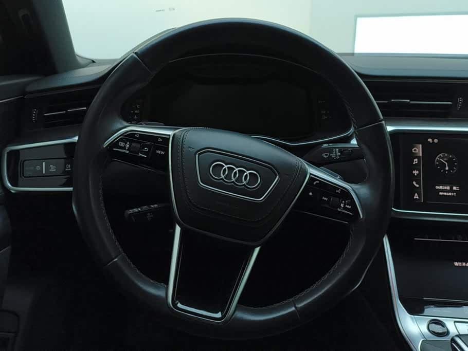 Audi A6L 2023 — Фото 15/16