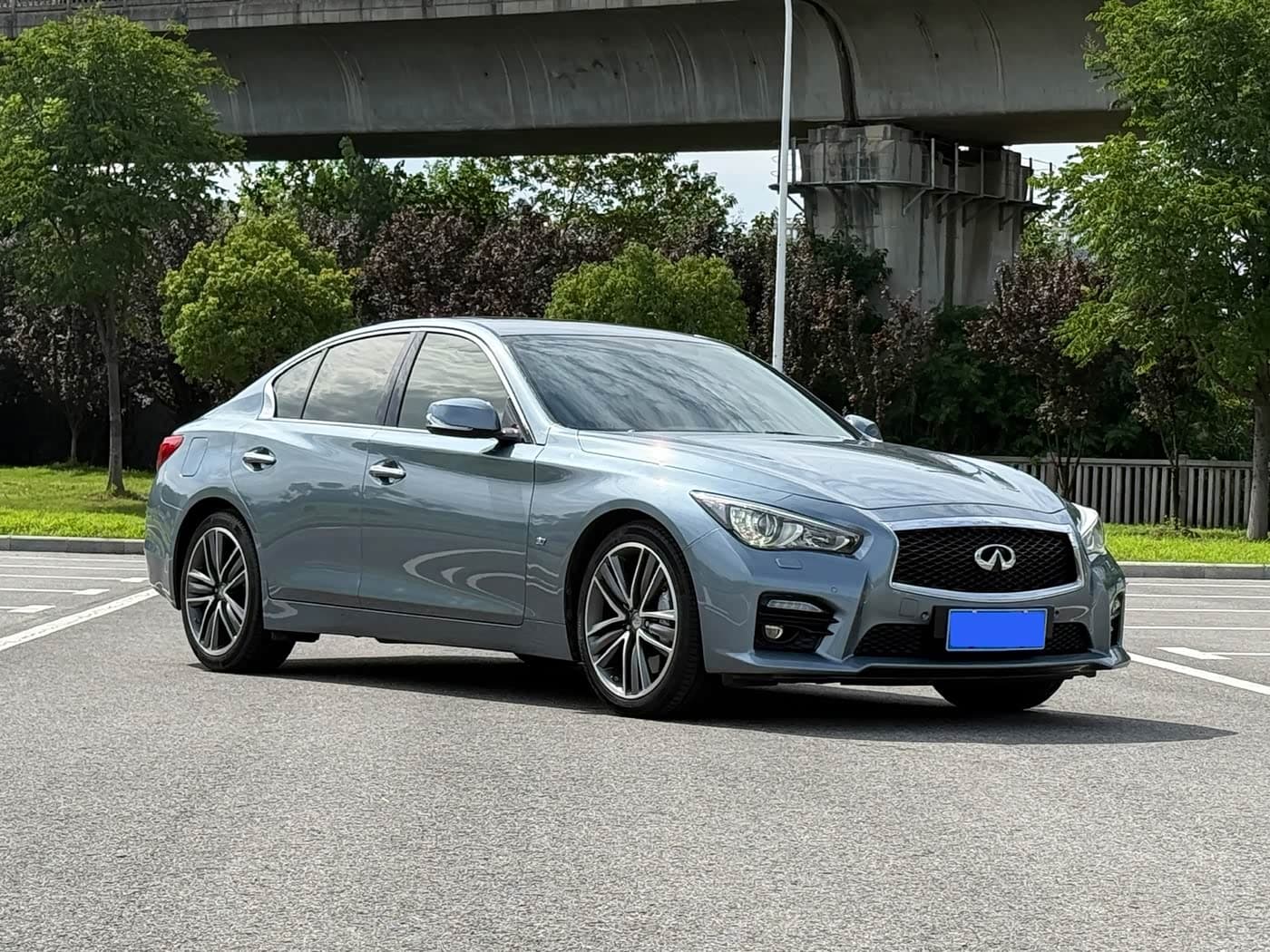 Infiniti Q50 2015 — Фото 3/18