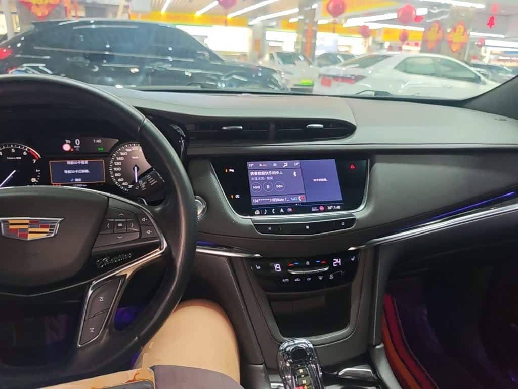 Cadillac XT5 2019 — Фото 10/20
