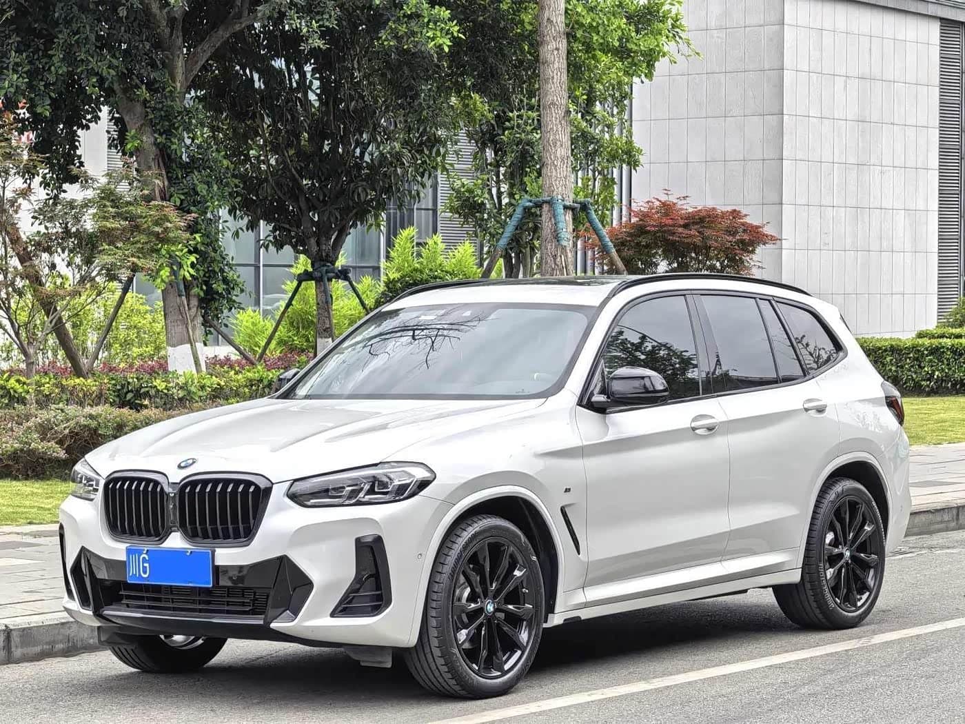 BMW X3 2022 — Фото 1/7