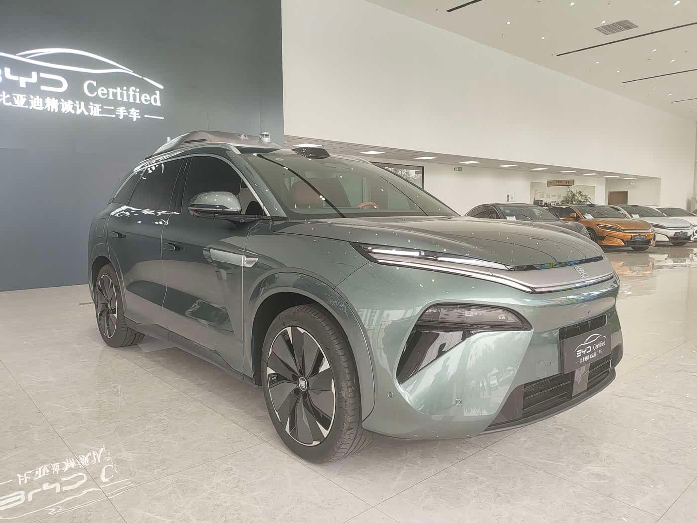 BYD Tang L 2025 — Фото 3/16