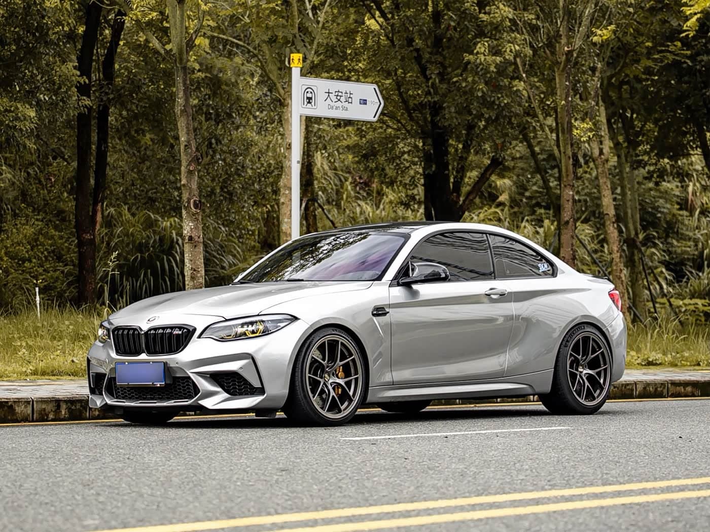 BMW M2 2019 — Фото 1/15