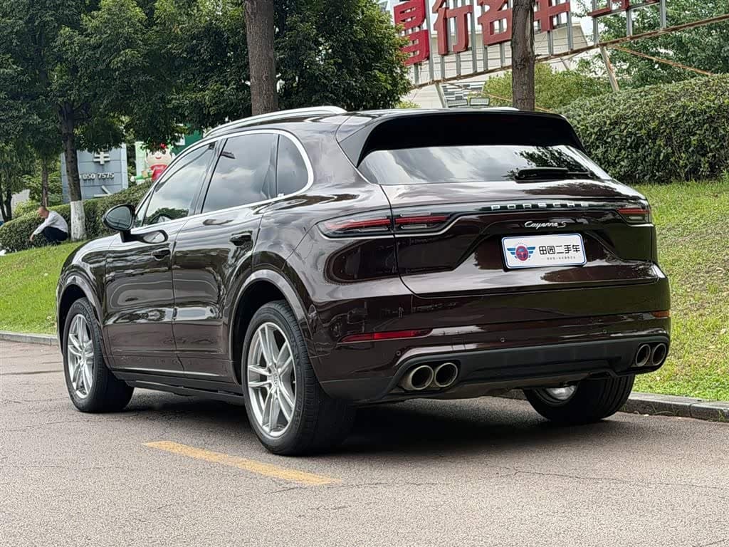 Porsche Cayenne 2020 — Фото 4/11