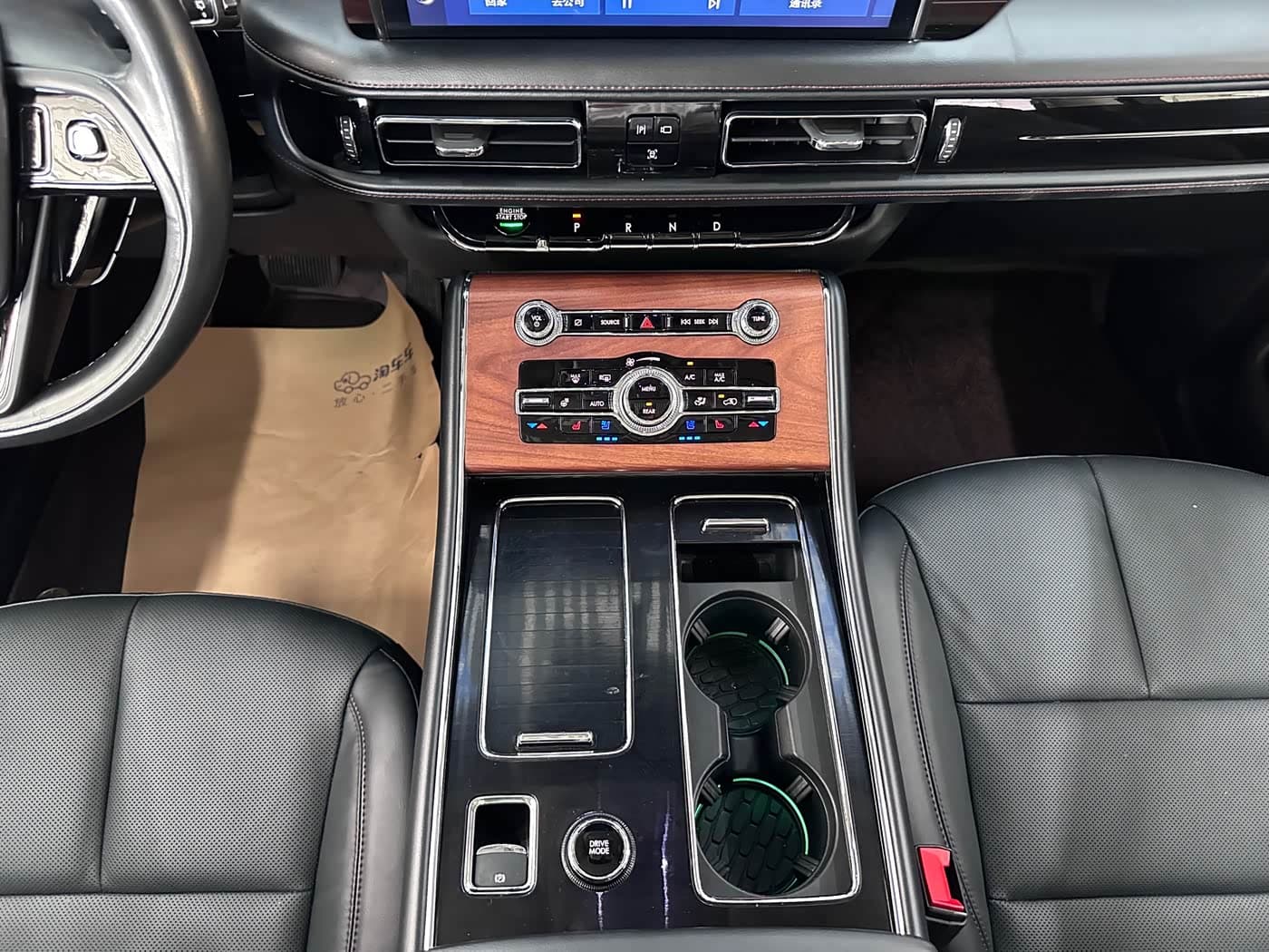 Lincoln Aviator 2023 — Фото 16/16