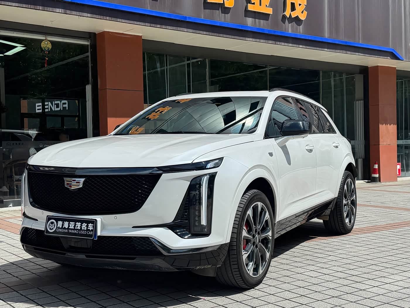 Cadillac XT5 2024 — Фото 1/20
