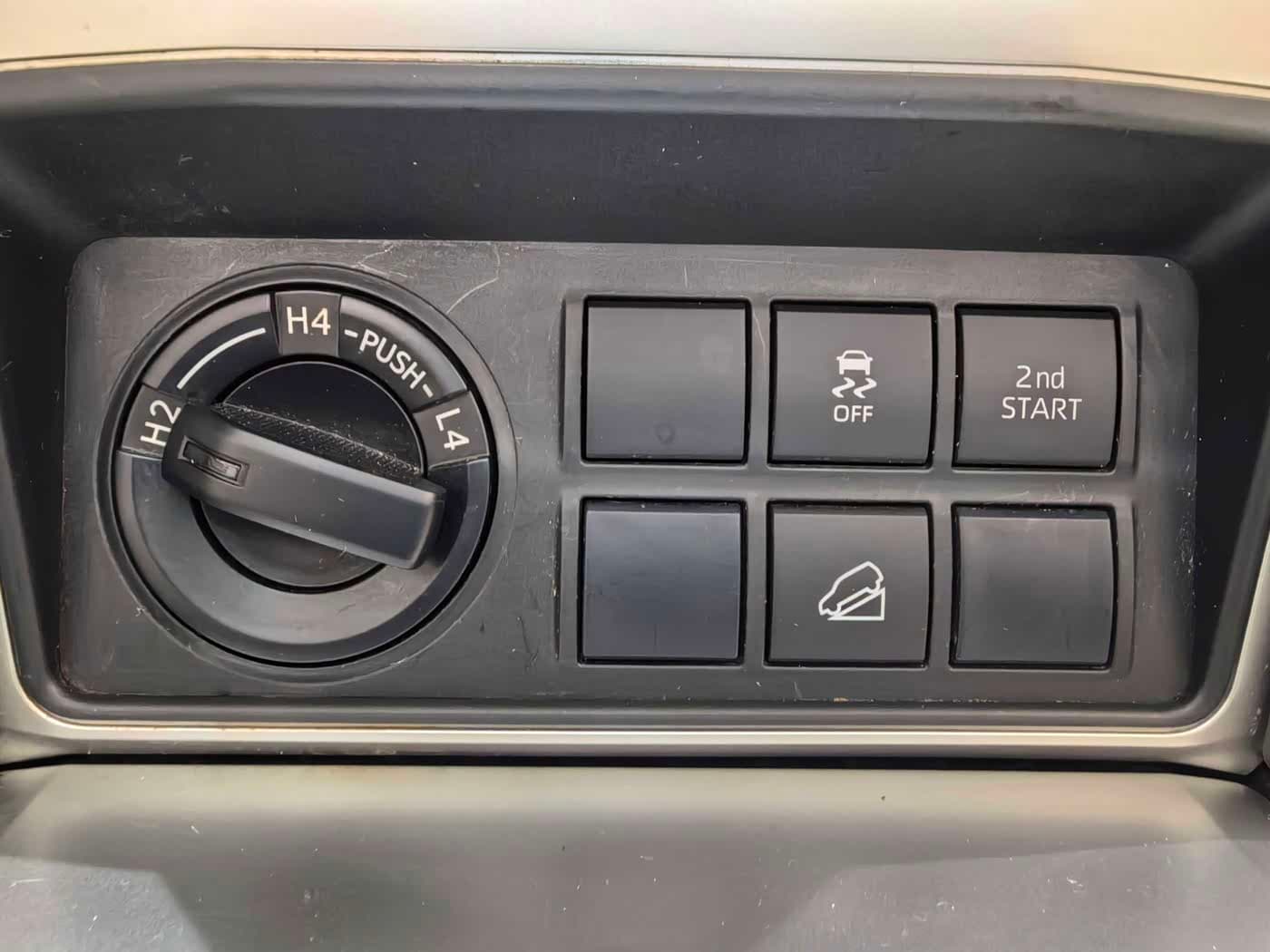Toyota Prado 2018 — Фото 13/20