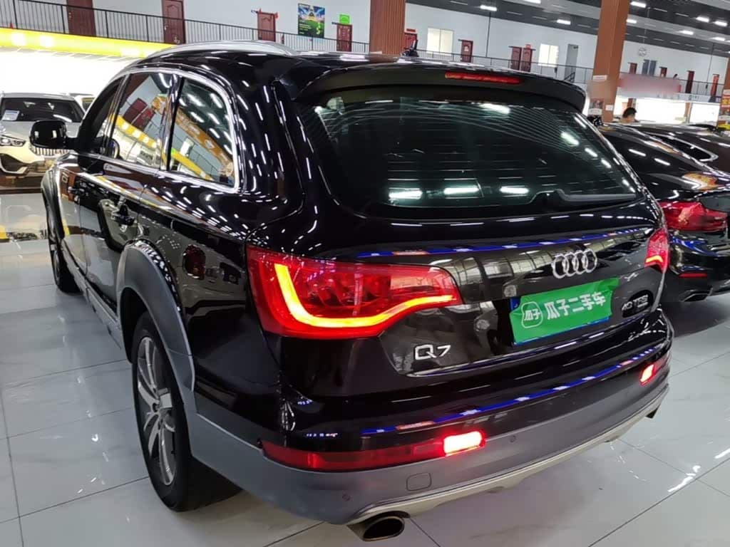 Audi Q7 2015 — Фото 5/20