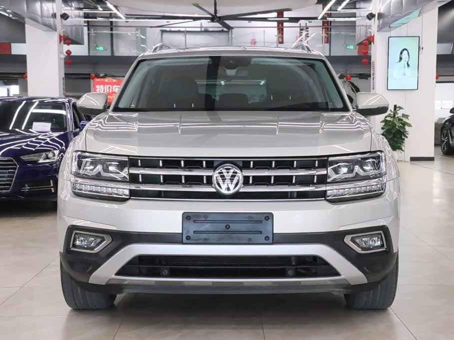 Volkswagen Teramont 2018 — Фото 2/20