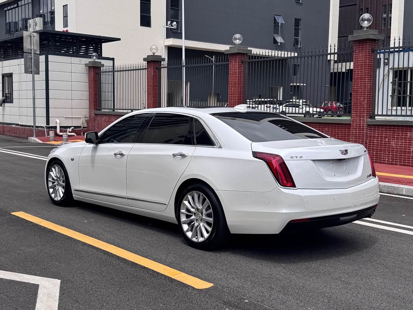 Cadillac CT6 2018 — Фото 6/20