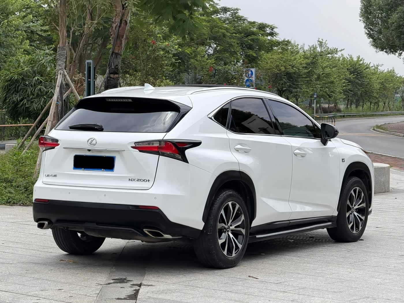 Lexus NX 2015 — Фото 17/20
