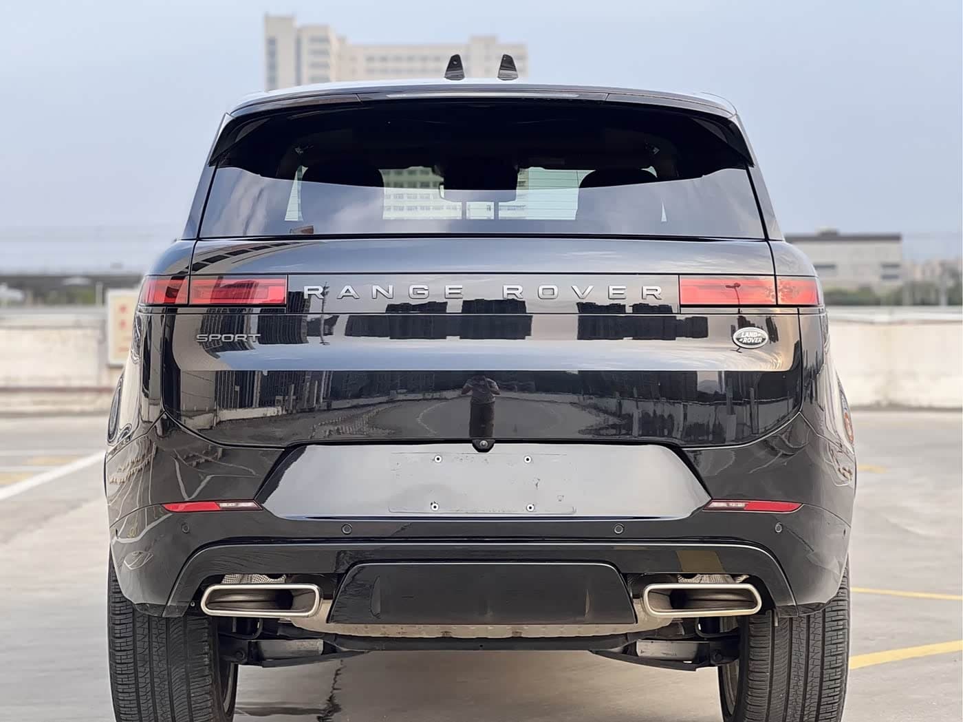 Land Rover Range Rover Sport 2024 — Фото 10/20