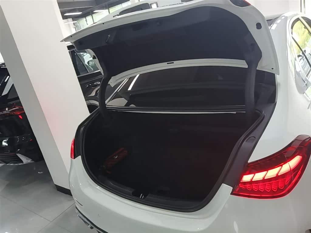 Mercedes-Benz C-Class 2022 — Фото 19/20