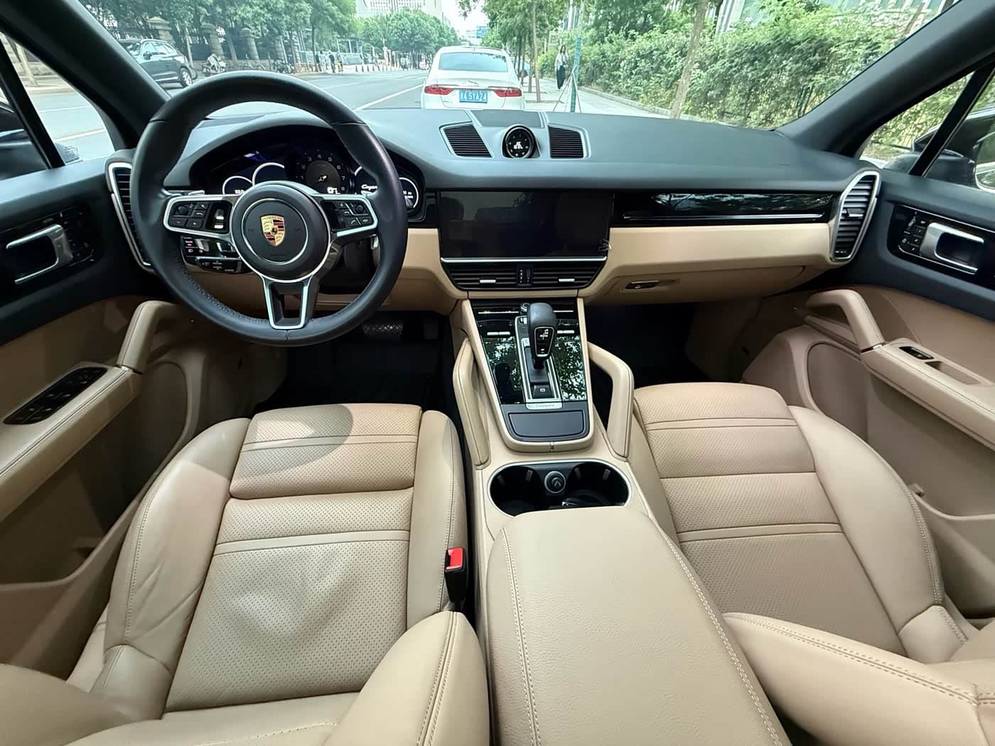Porsche Cayenne 2020 — Фото 20/20