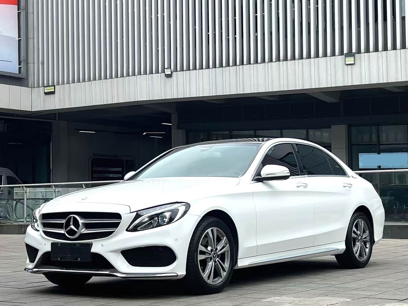 Mercedes-Benz C-Class 2017 — Фото 1/12