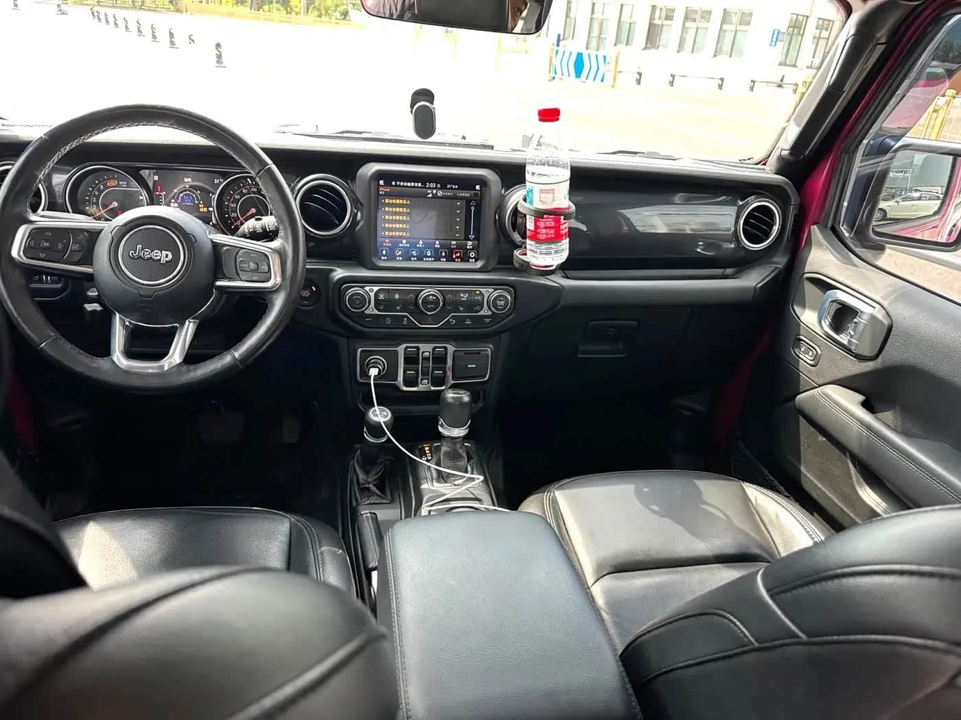 Jeep Wrangler 2022 — Фото 4/5
