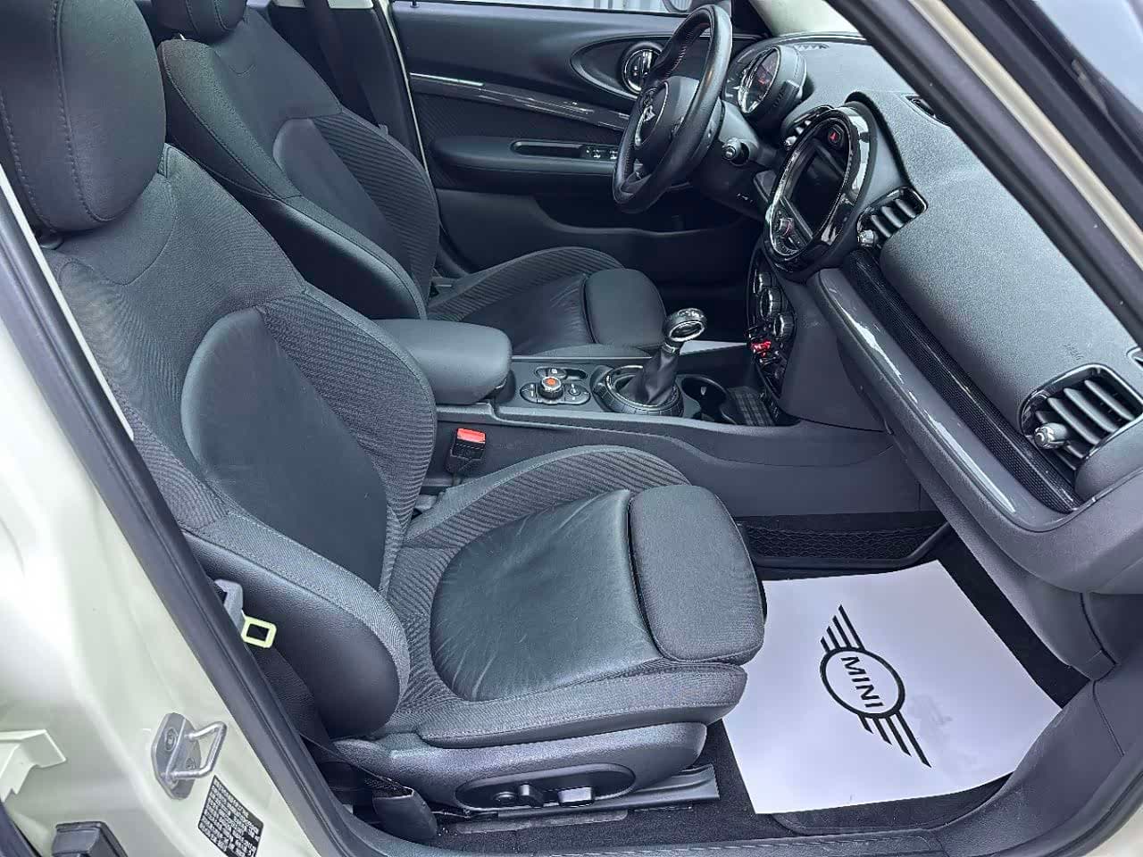 MINI CLUBMAN 2017 — Фото 9/16