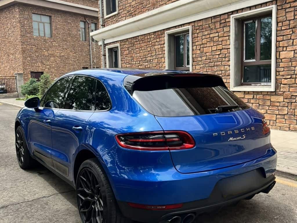 Porsche Macan 2017 — Фото 14/20