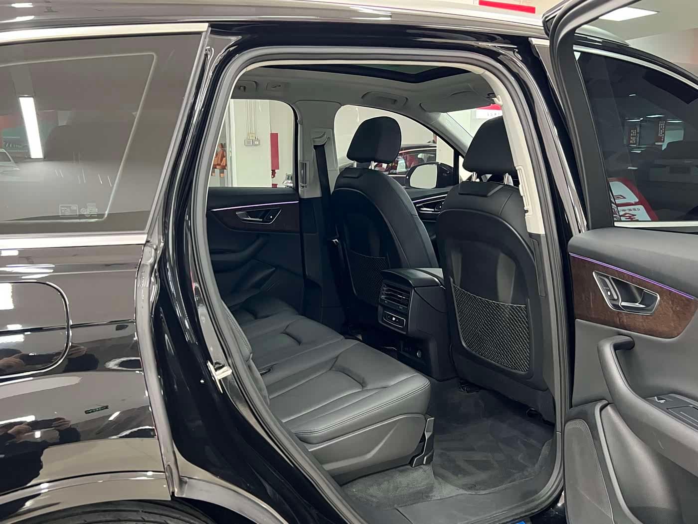 Audi Q7 2022 — Фото 12/17