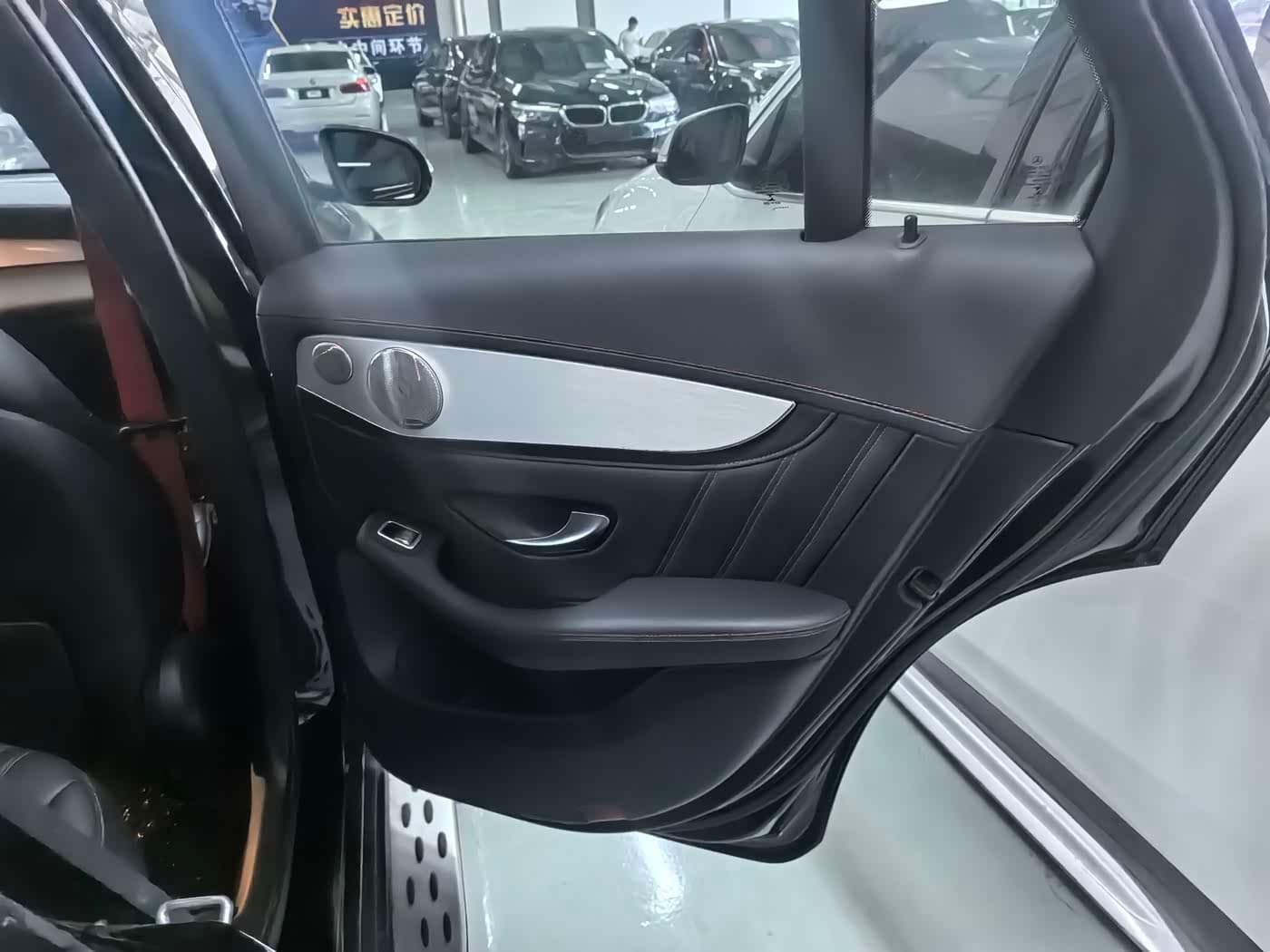 Mercedes-Benz GLC AMG 2021 — Фото 14/20