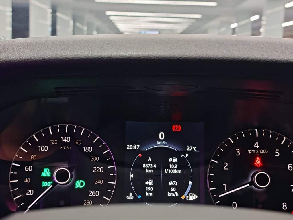 Land Rover Range Rover Velar 2018 — Фото 17/20