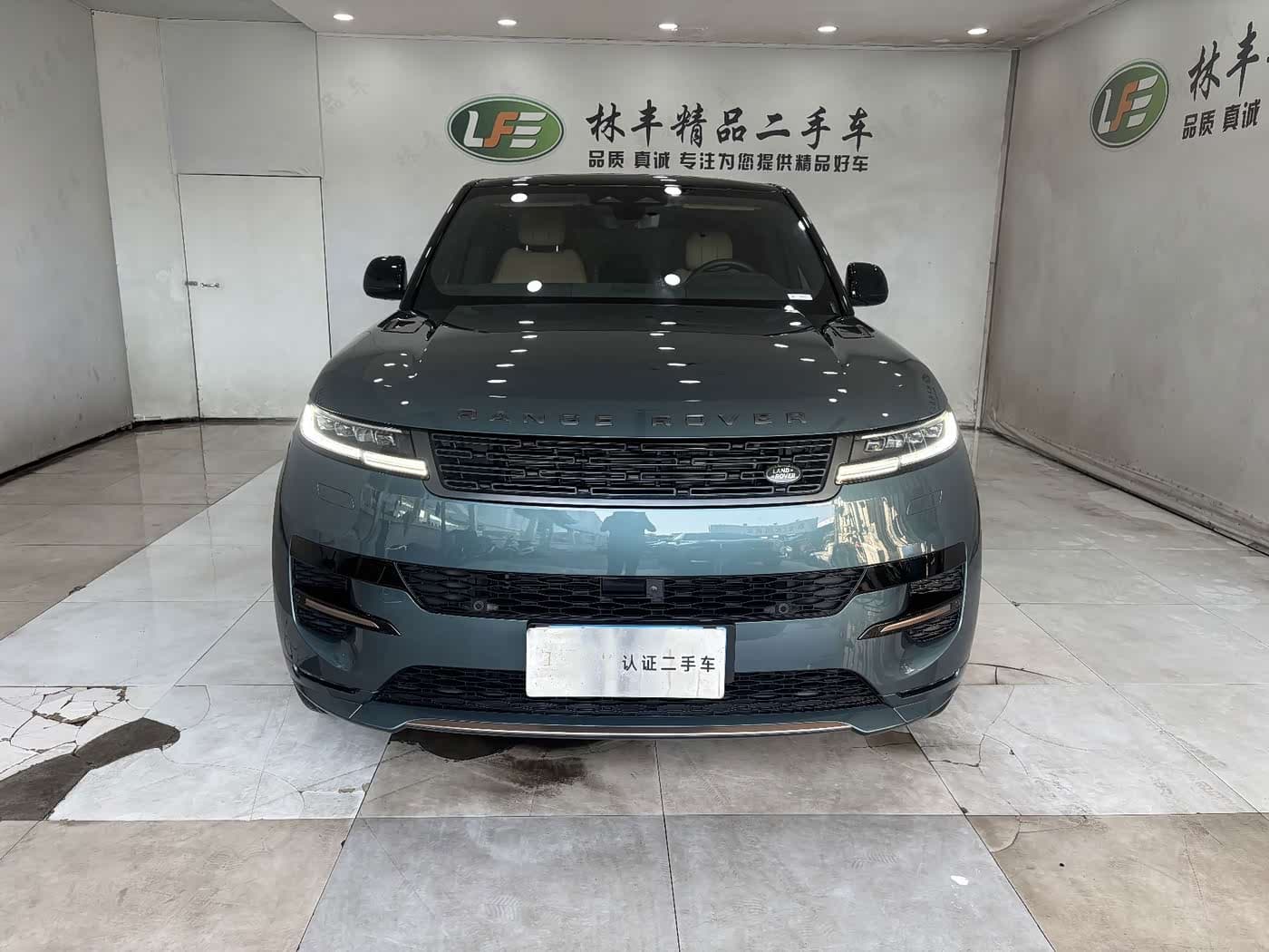 Land Rover Range Rover Sport 2024 — Фото 3/20