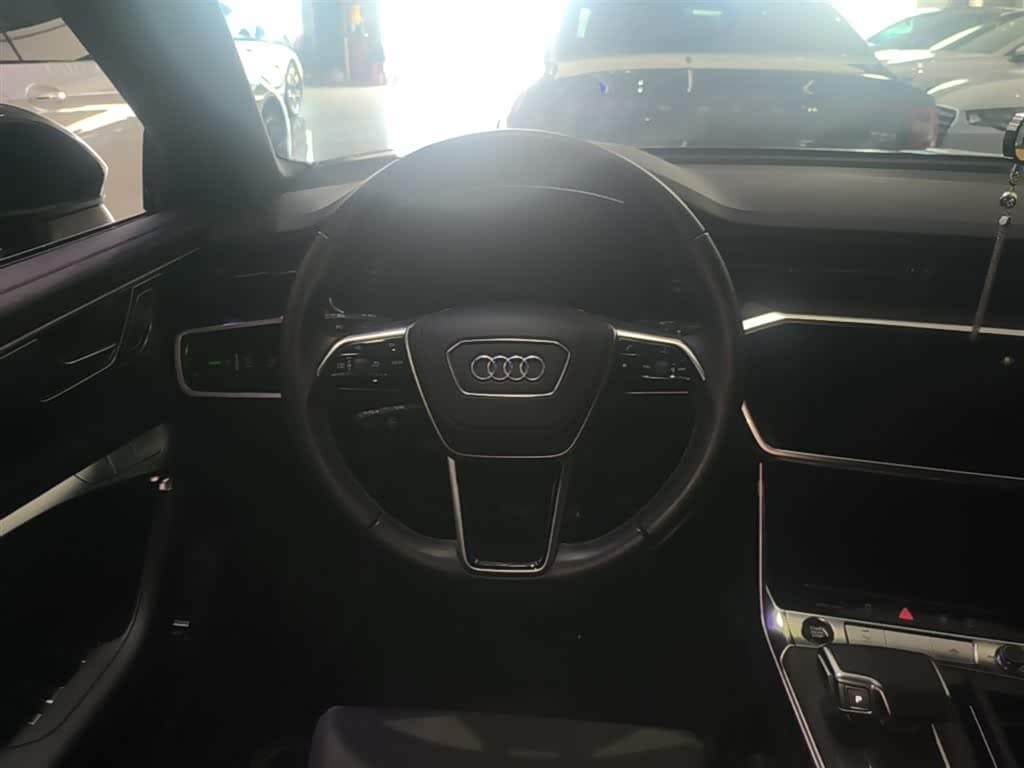 Audi A6L 2023 — Фото 11/20