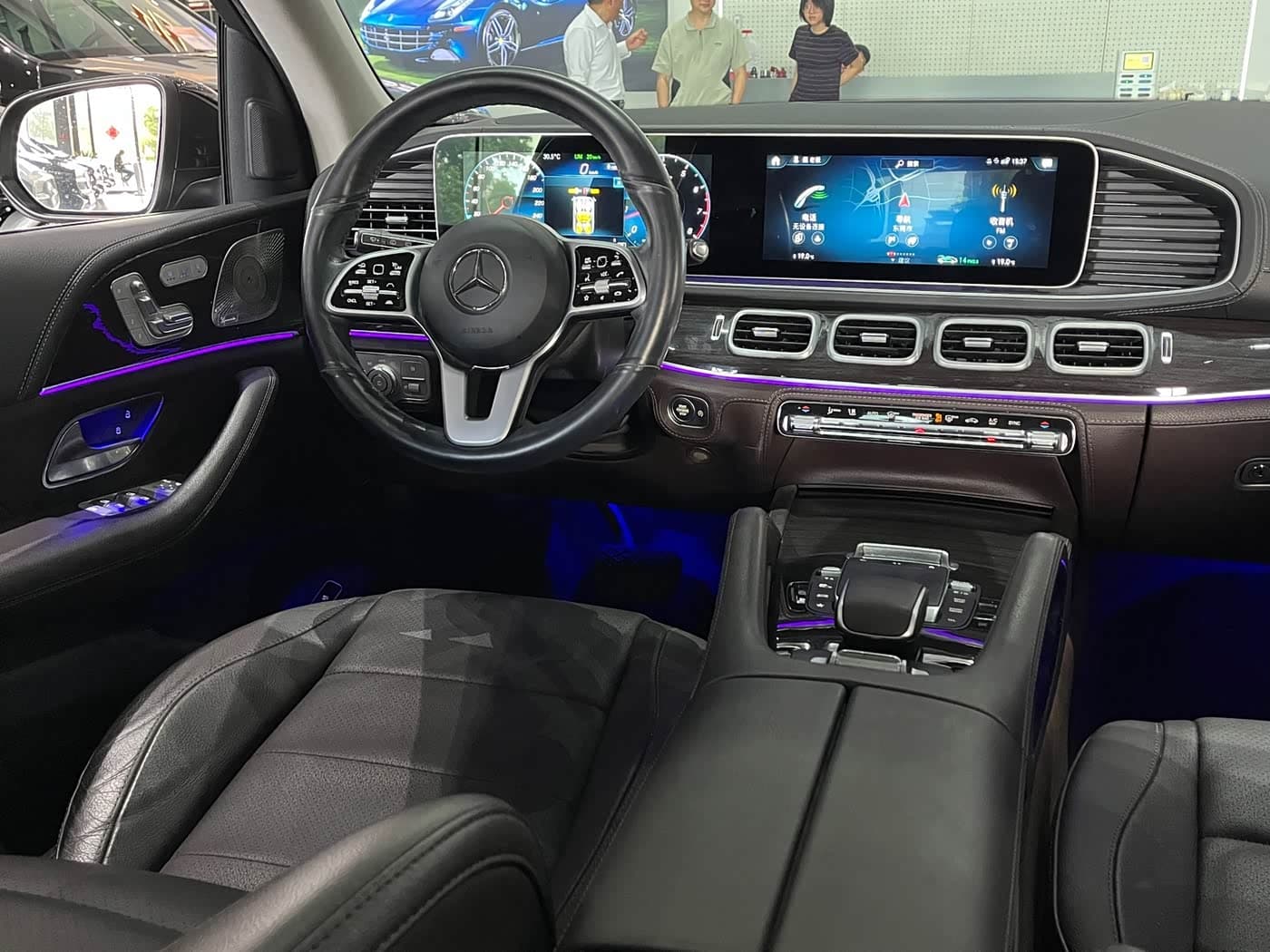 Mercedes-Benz GLS 2021 — Фото 13/20