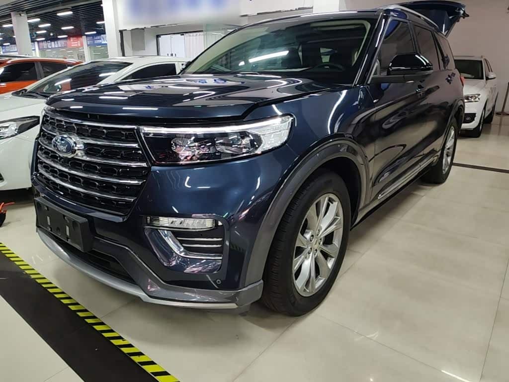 Ford Explorer 2021 — Фото 1/20