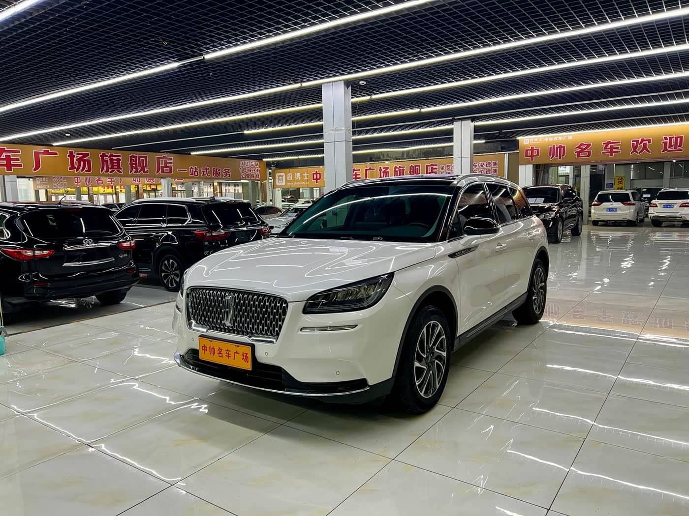 Lincoln Adventurer, 2022