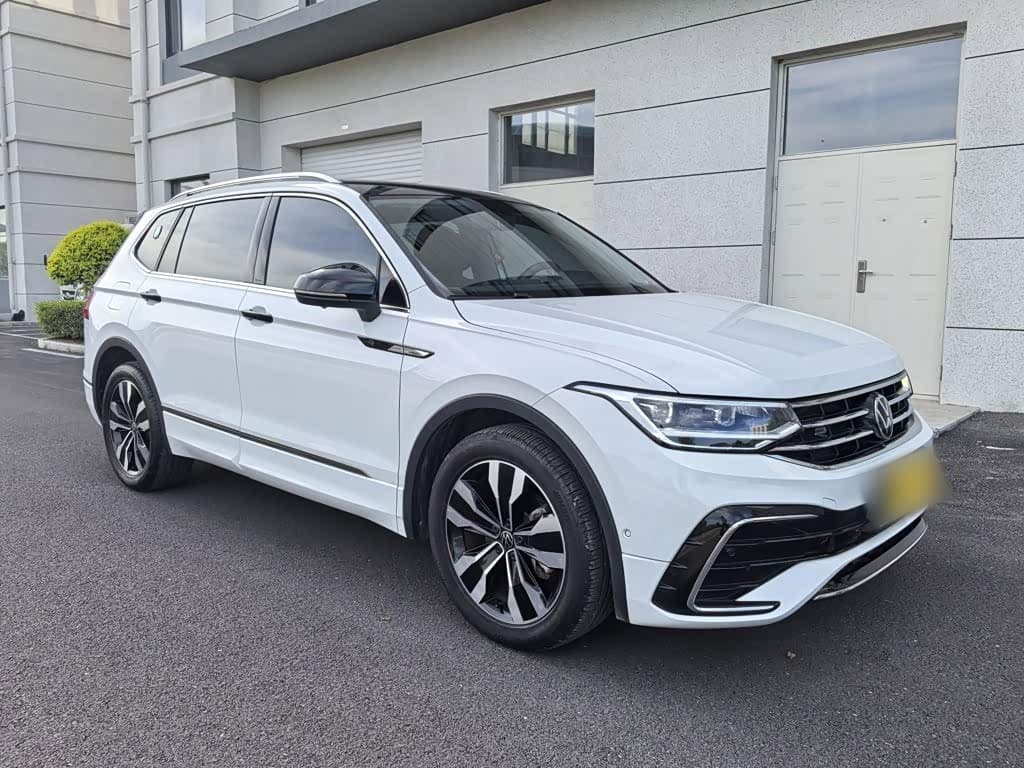 Volkswagen Tiguan L 2024 — Фото 7/20