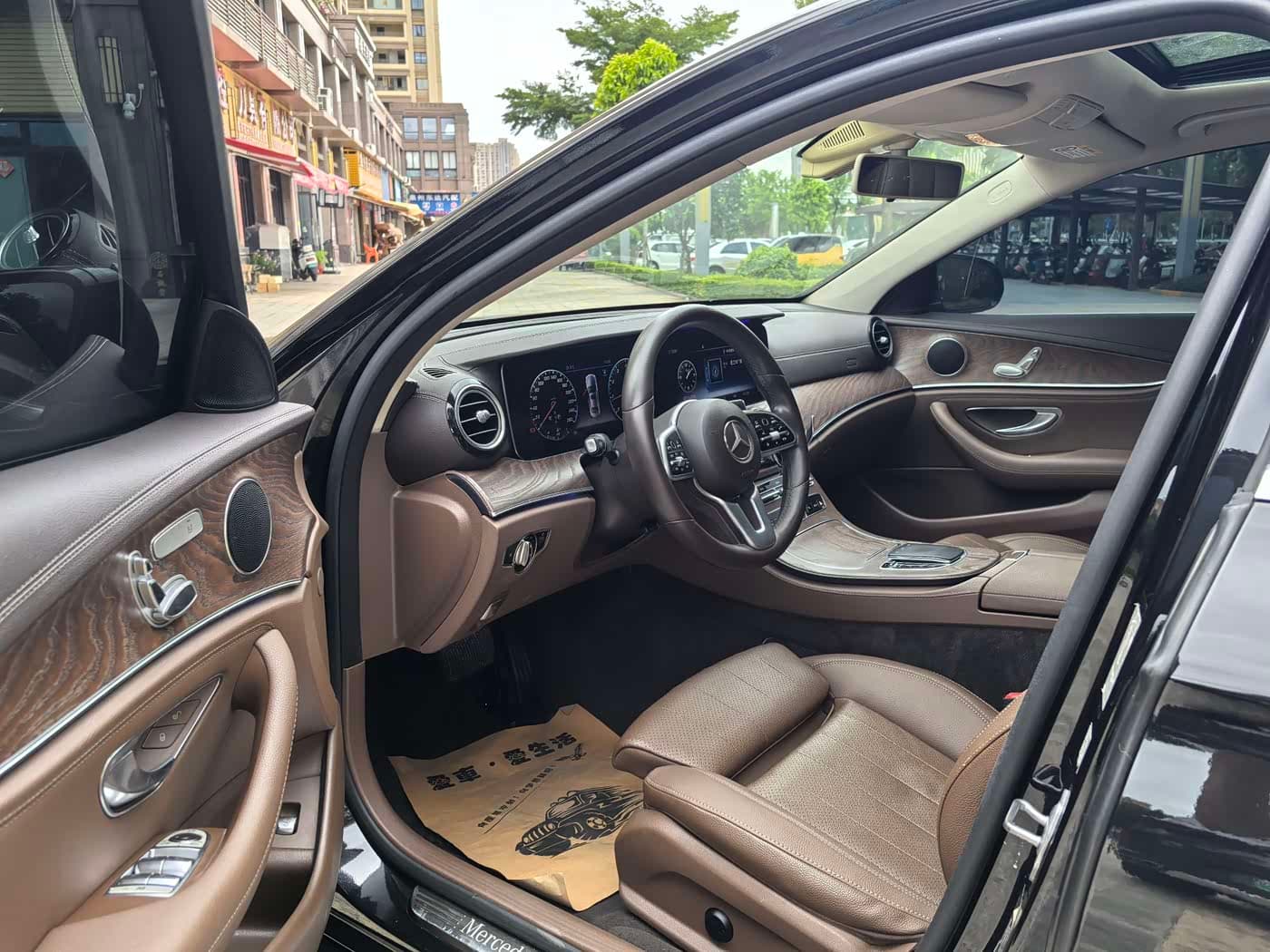 Mercedes-Benz E-Class 2019 — Фото 4/12