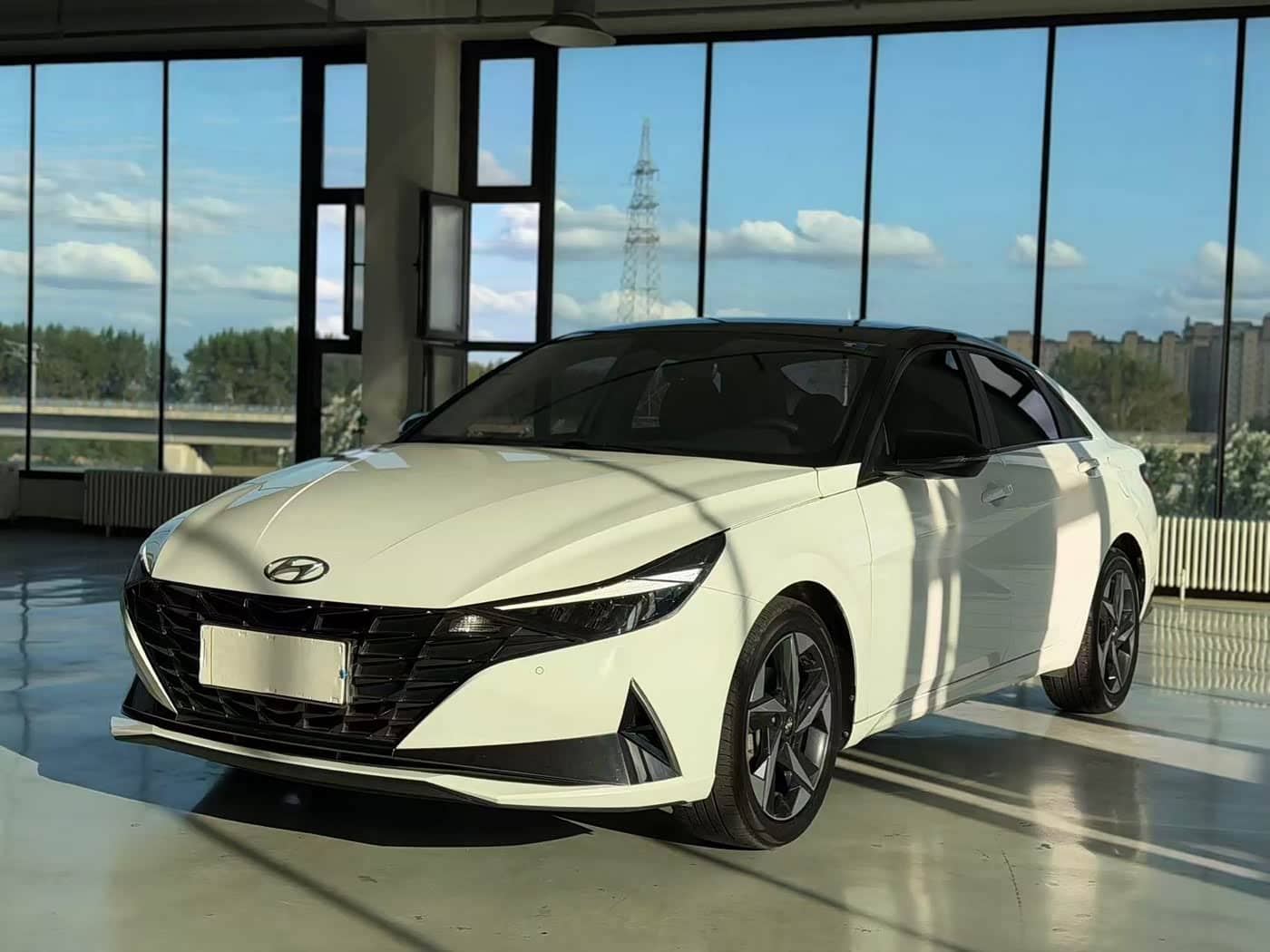Hyundai Elantra, 2023