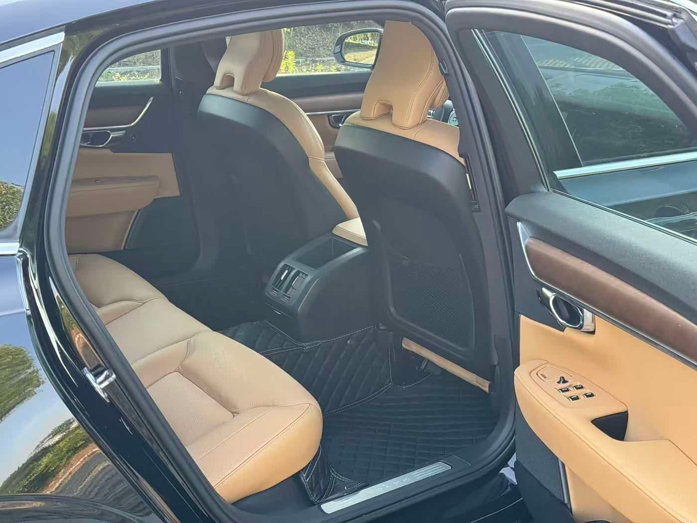 Volvo S90 2019 — Фото 12/20