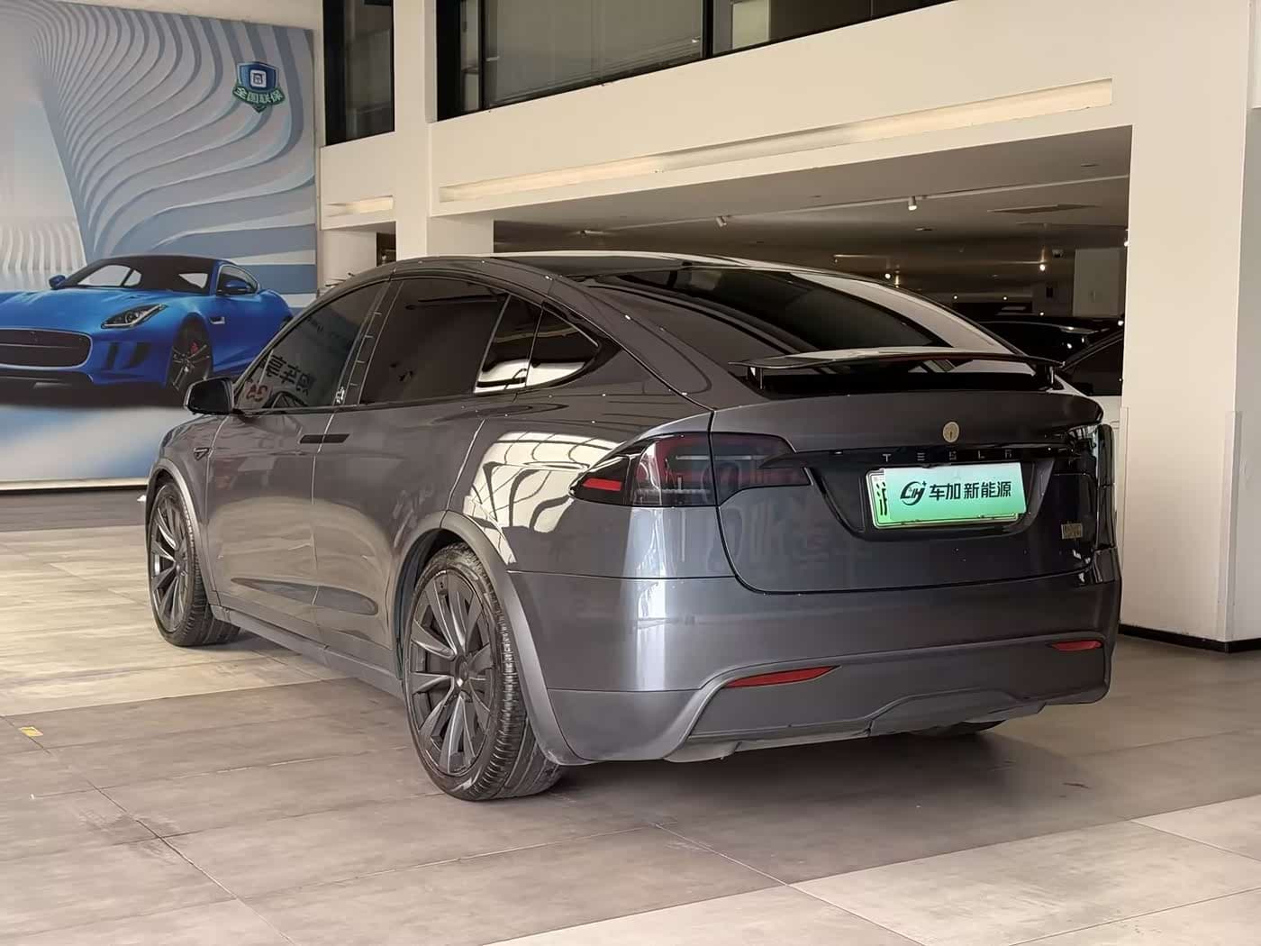 Tesla Model X 2023 — Фото 9/9