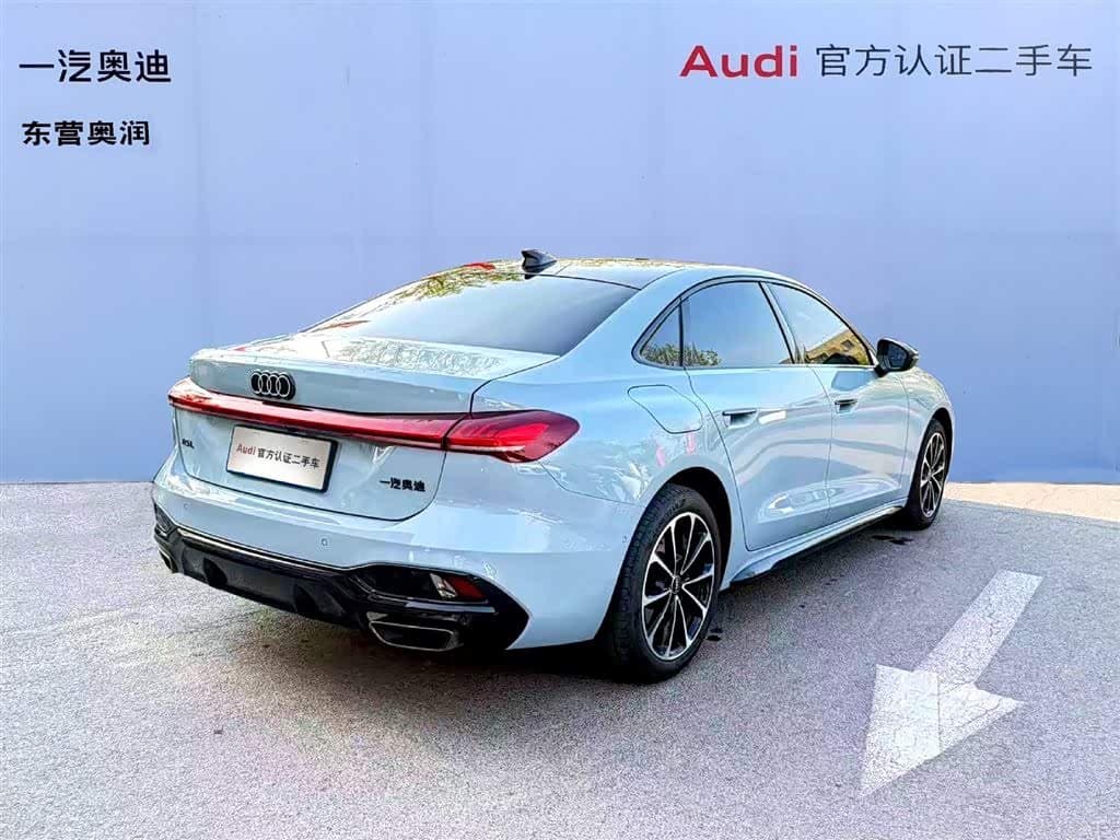 Audi A5L 2025 — Фото 7/9