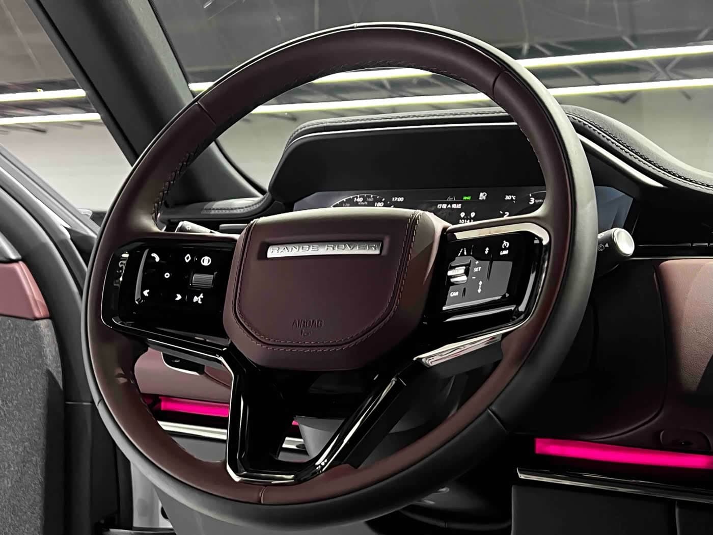 Land Rover Range Rover Sport 2025 — Фото 12/20