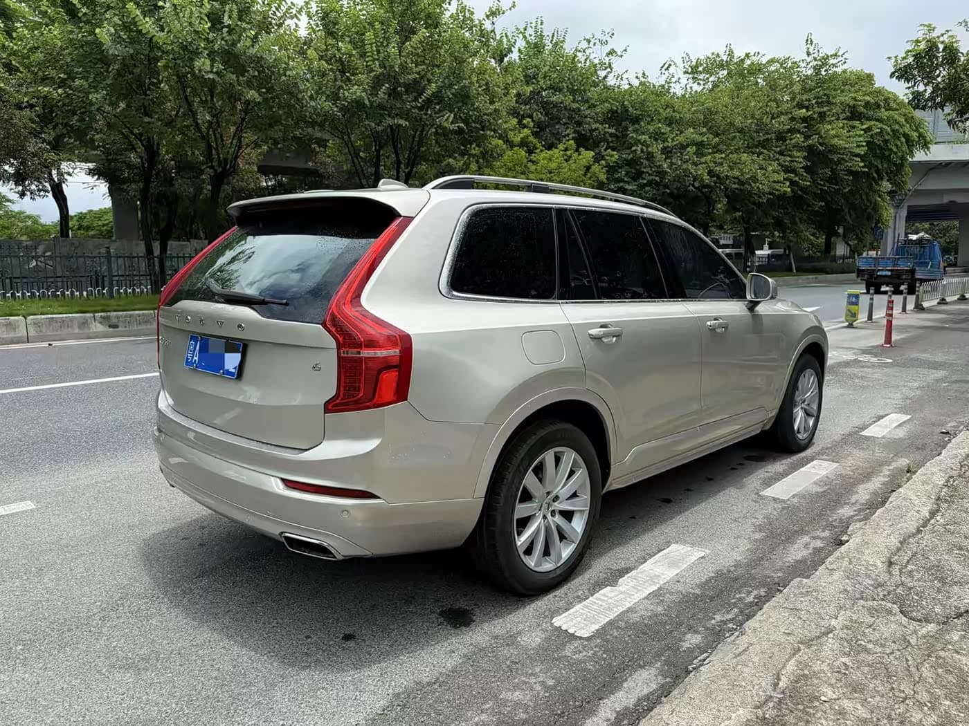 Volvo XC90 2016 — Фото 6/9