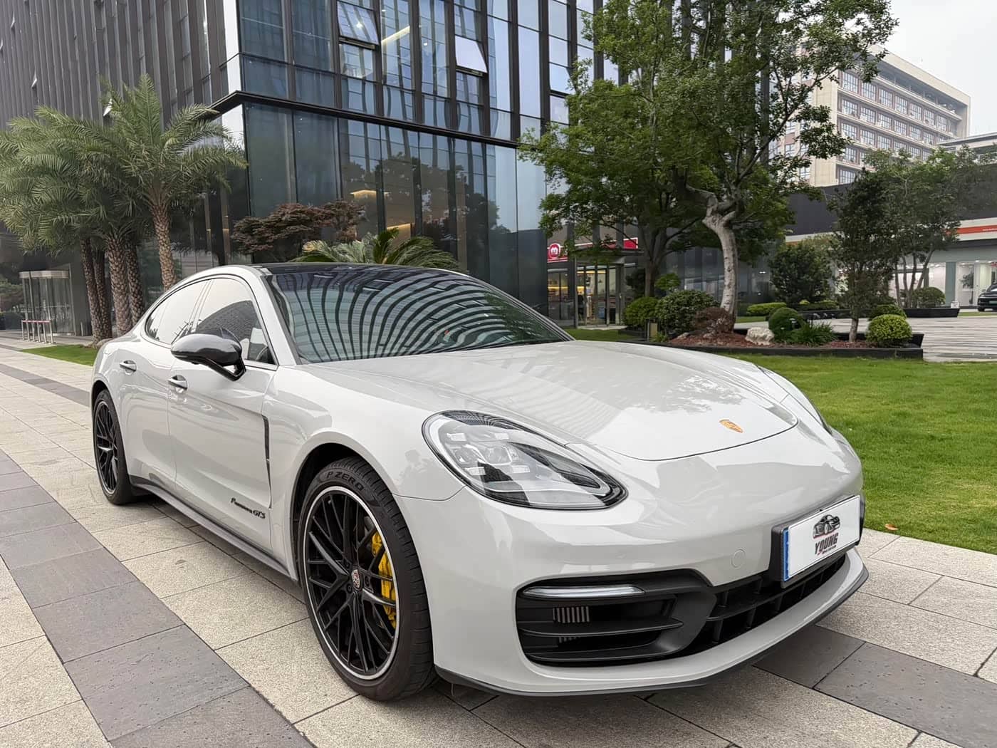 Porsche Panamera, 2023