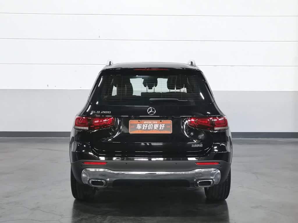 Mercedes-Benz GLB 2021 — Фото 4/20