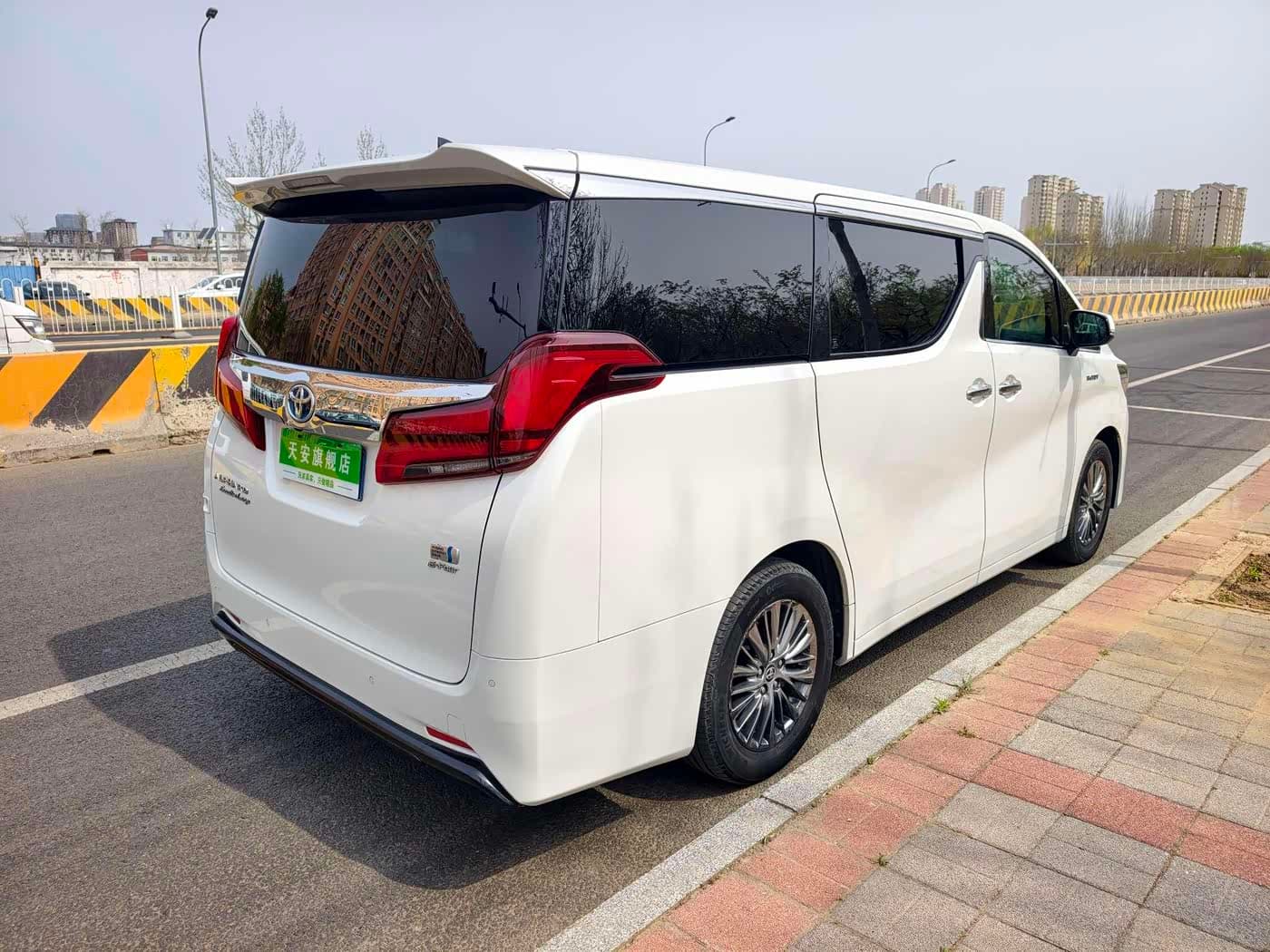 Toyota Alphard 2021 — Фото 5/20