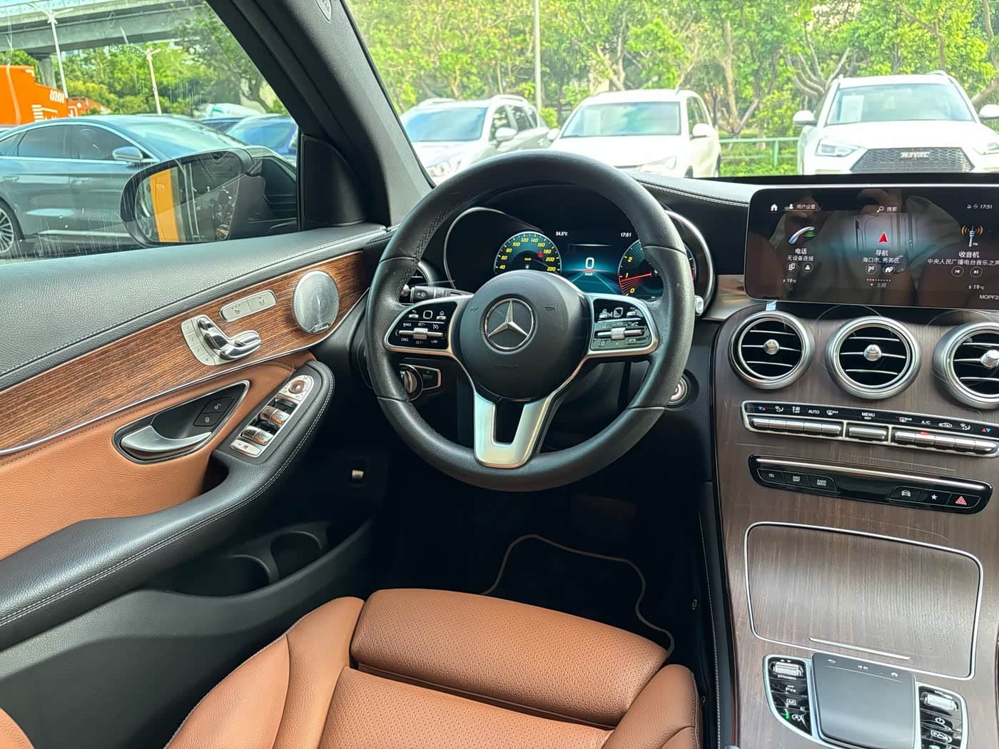 Mercedes-Benz GLC 2020 — Фото 15/20
