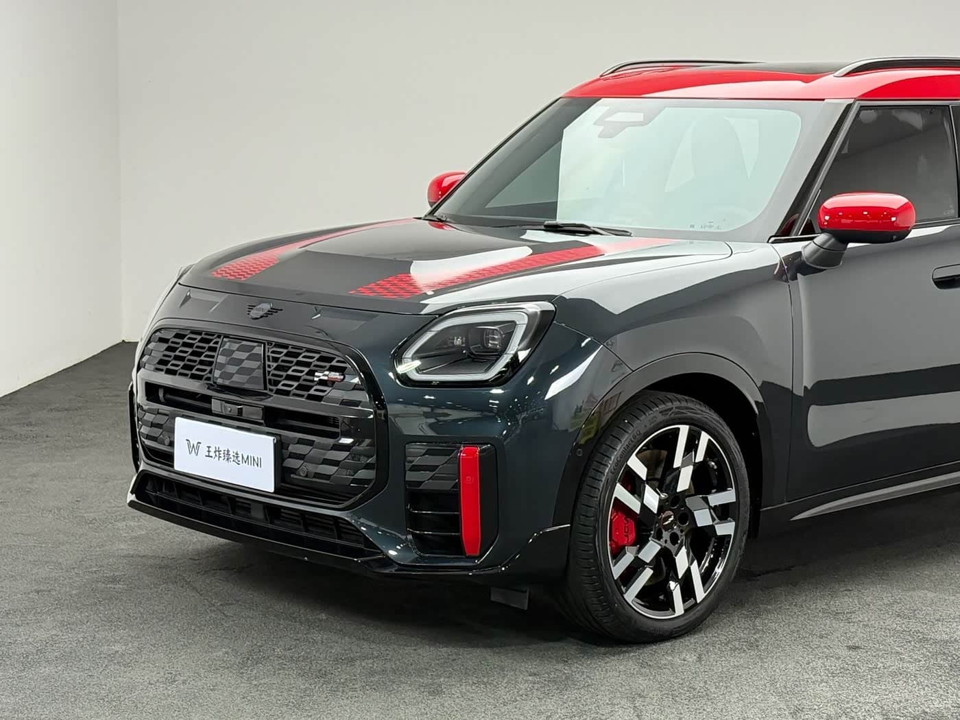 MINI JCW COUNTRYMAN 2024 — Фото 5/14