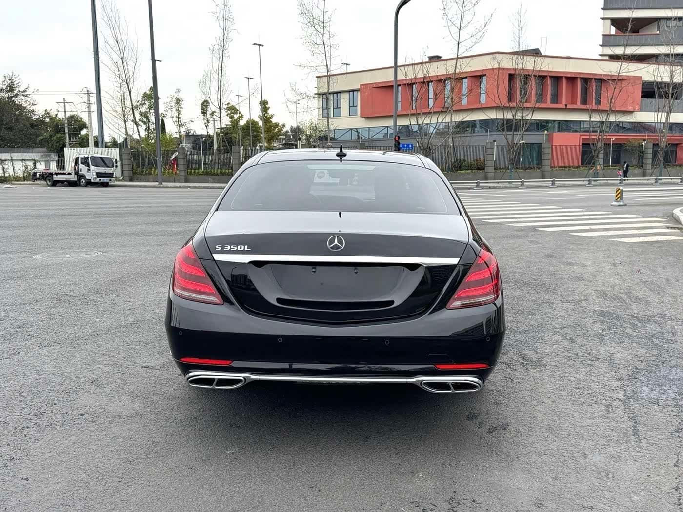 Mercedes-Benz S-Class 2019 — Фото 17/17