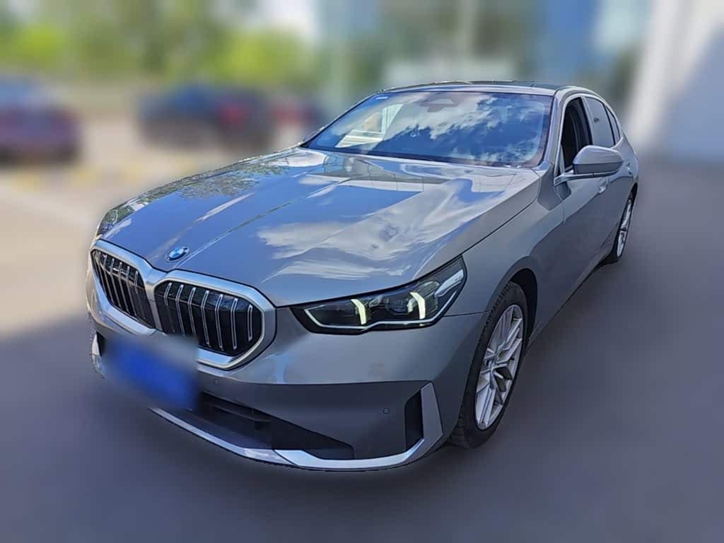BMW 5 Series 2024 — Фото 1/20
