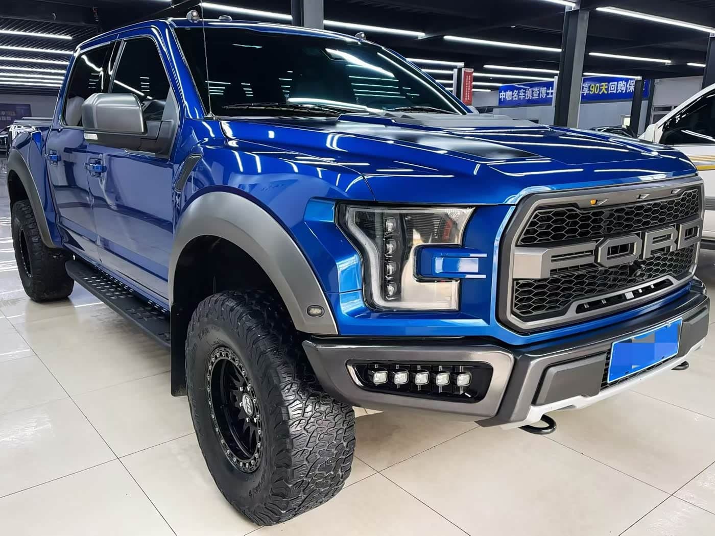Ford F-150 Raptor 2019 — Фото 2/9